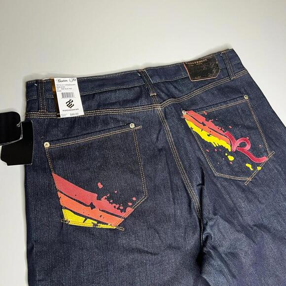 Rocawear Men’s Denim Shorts Size 38 Raw Blue Red Paint Graphic NWT $88 Hip Hop - Picture 11 of 12